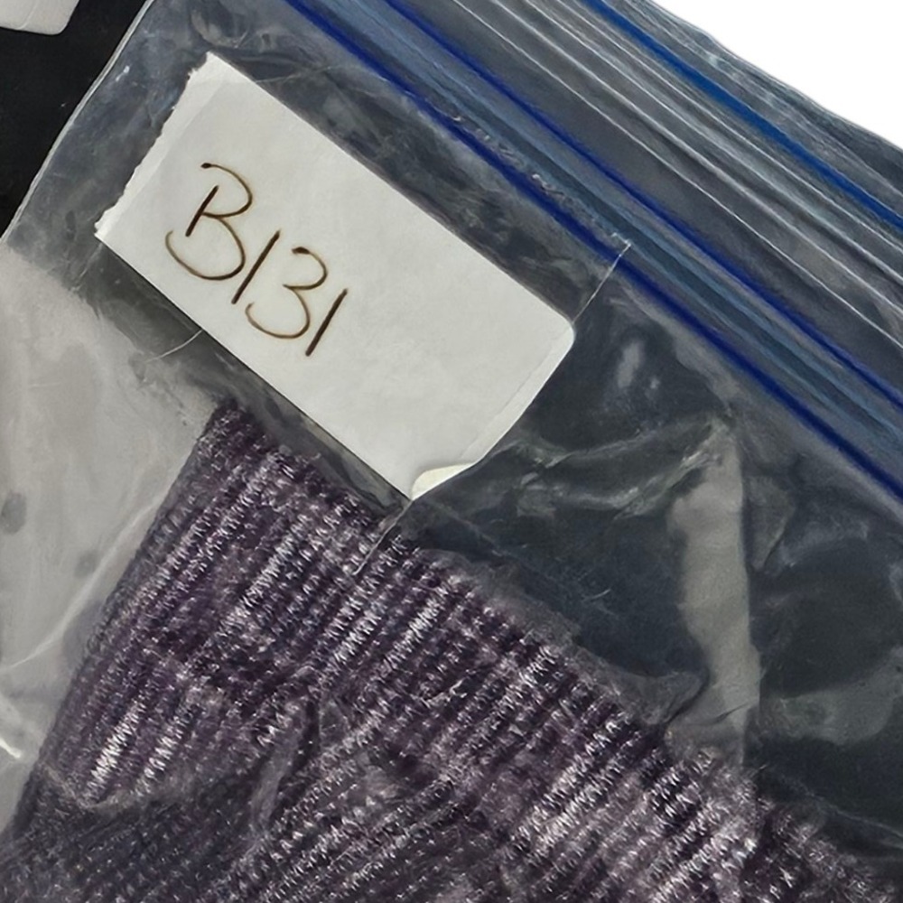 Weekends by Chico's Purple Knit V-Neck Short Sleeve Top 3 or L Basic Minimalist - Picture 9 of 9
